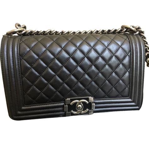 sac chanel boy noir occasion|Chanel bags for boys.